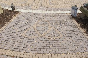 the-norma-stark-memory-garden-and-labyrinth-1